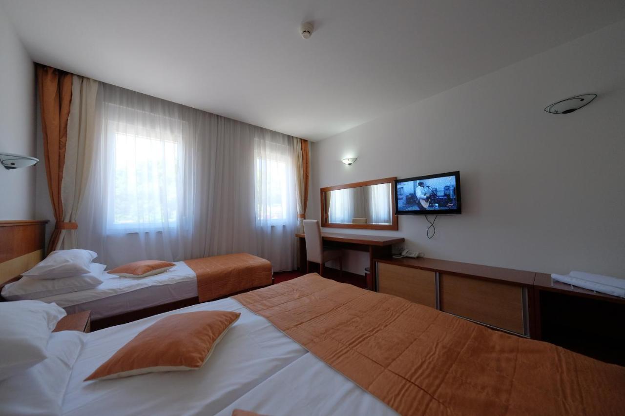 Motel Mujanic Sarajevo Mostarsko Raskrsce Exterior foto
