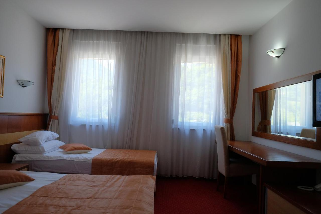 Motel Mujanic Sarajevo Mostarsko Raskrsce Exterior foto